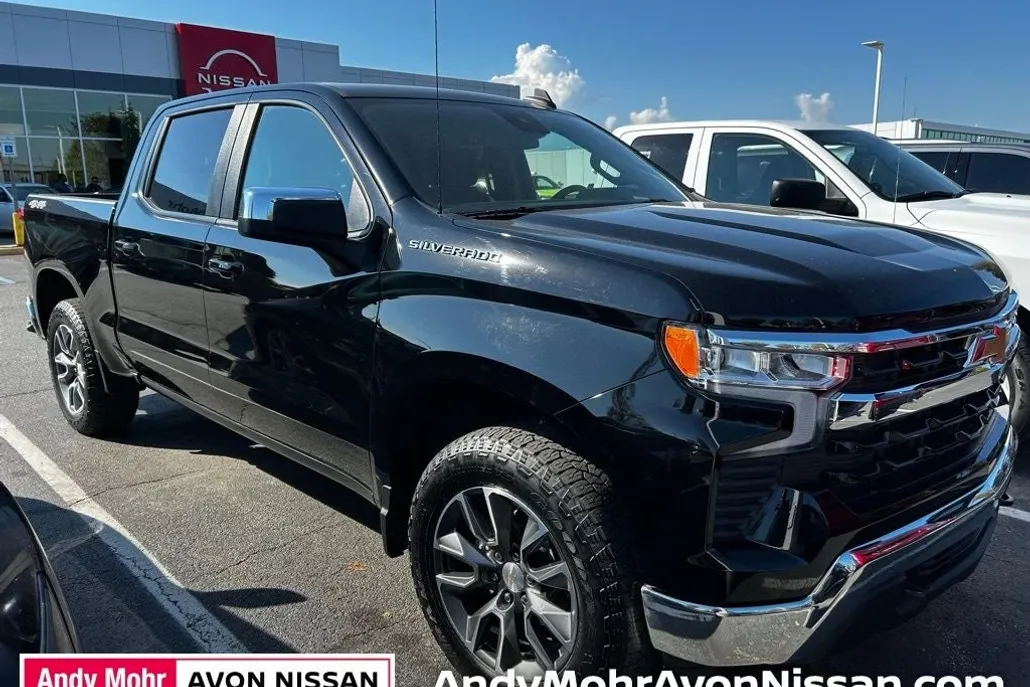 2023 Chevrolet Silverado 1500 LT photo 1