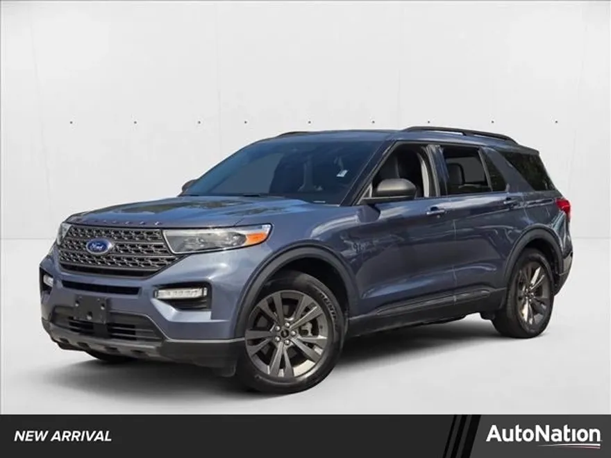 2021 Ford Explorer XLT photo 1