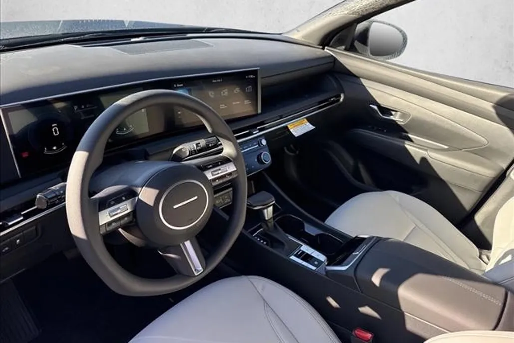 2025 Hyundai Santa Cruz SEL photo 1