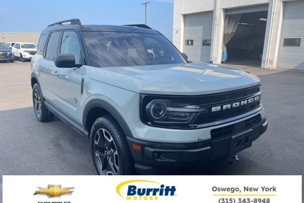 2021 Ford Bronco Sport Outer Banks photo 1