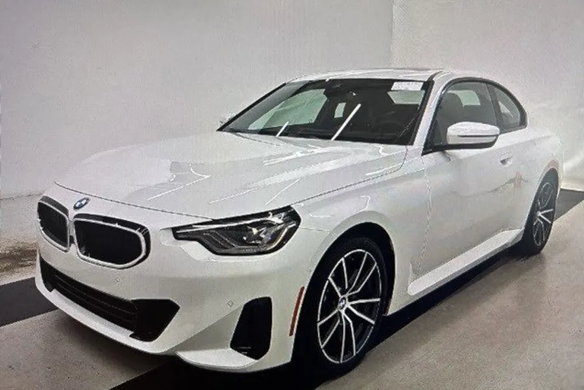 2024 Bmw 230i Coupe photo 1