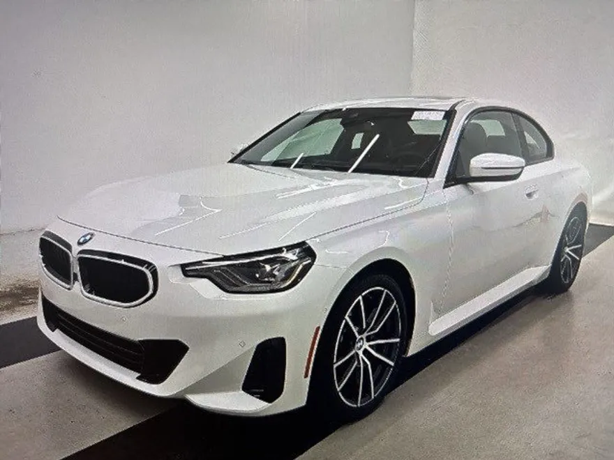 2024 Bmw 230i Coupe photo 1