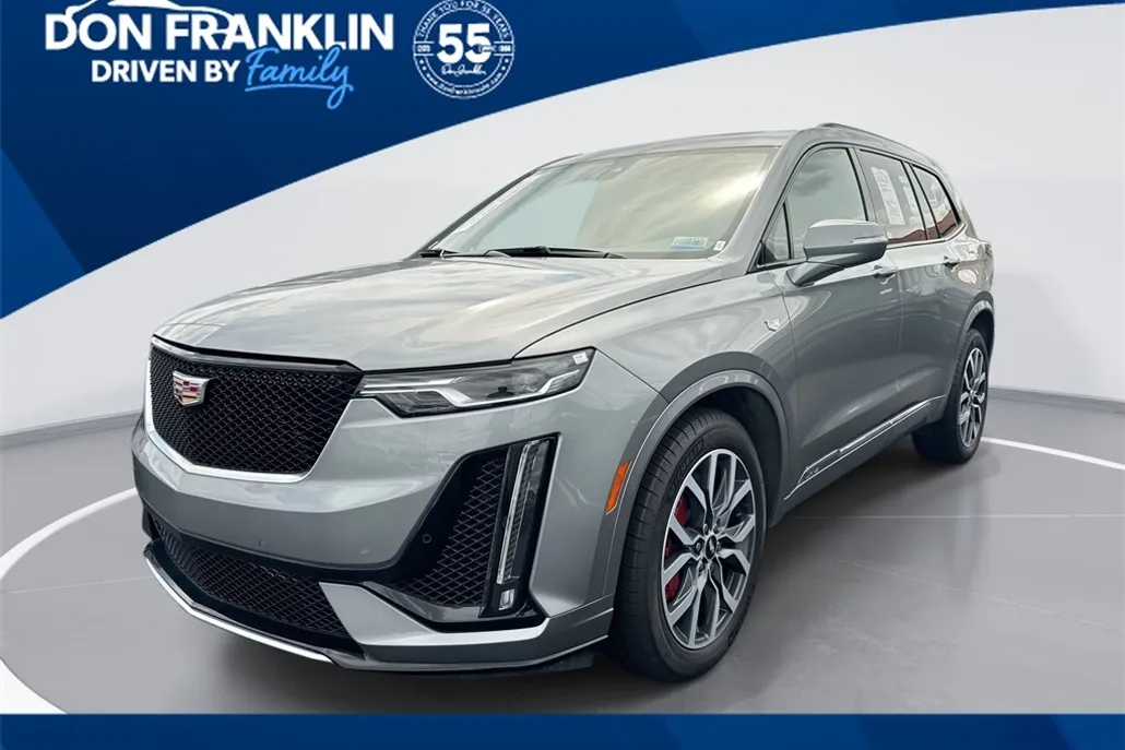 2024 Cadillac XT6 Sport photo 1