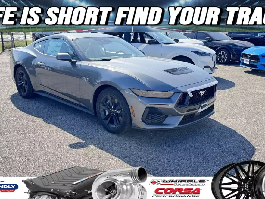 2025 Ford Mustang GT photo 1