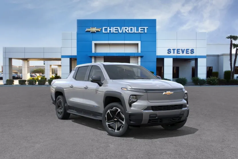 2026 Chevrolet Silverado photo 1