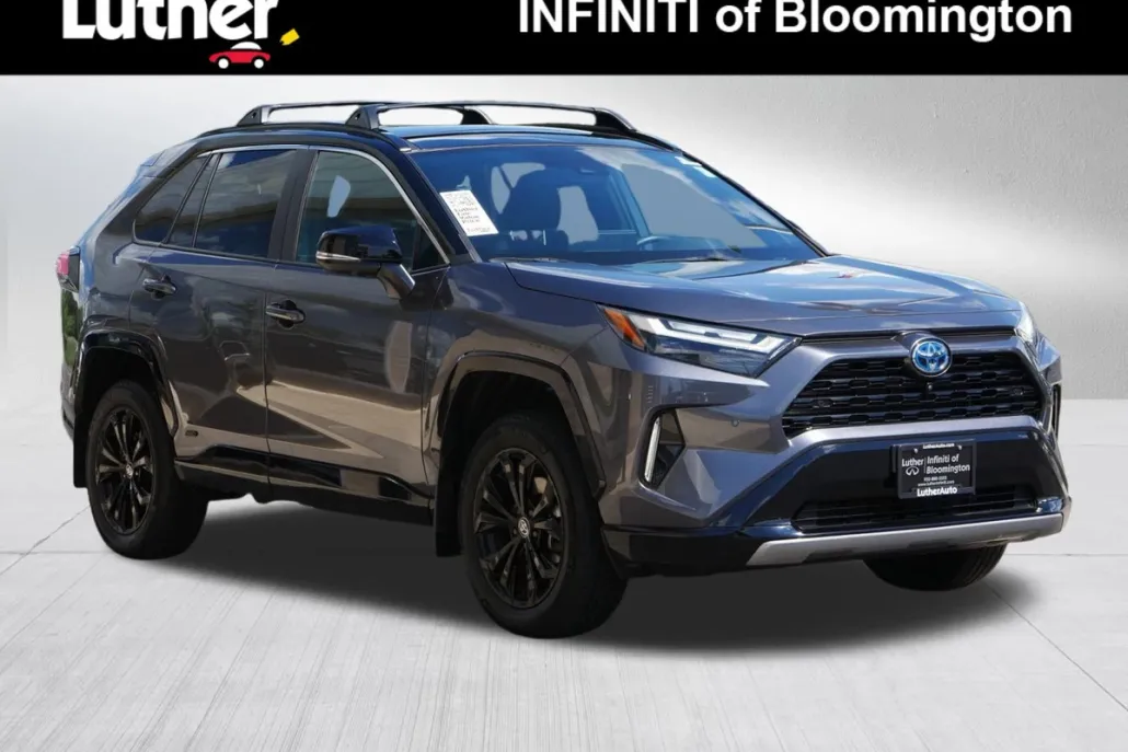2023 Toyota RAV4 XSE photo 1