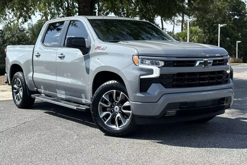 2024 Chevrolet Silverado 1500 RST photo 1