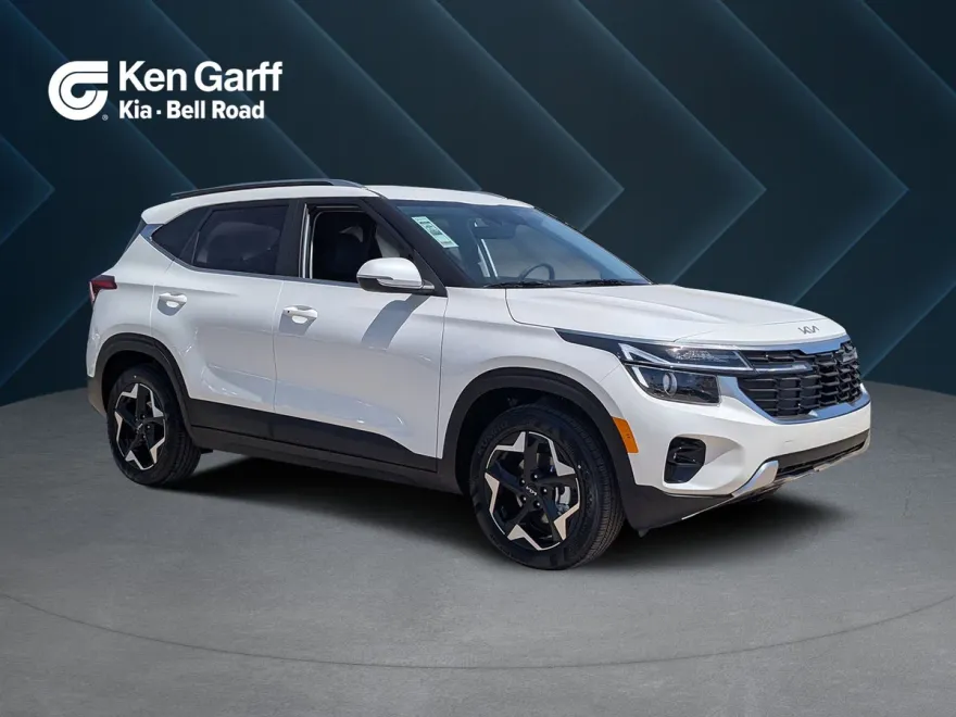 2025 Kia Seltos EX photo 1