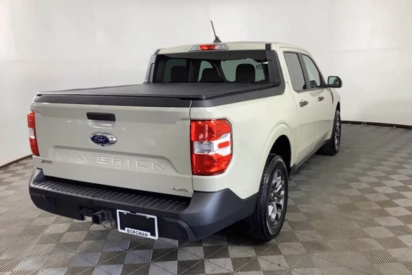 2024 Ford Maverick XLT photo 1