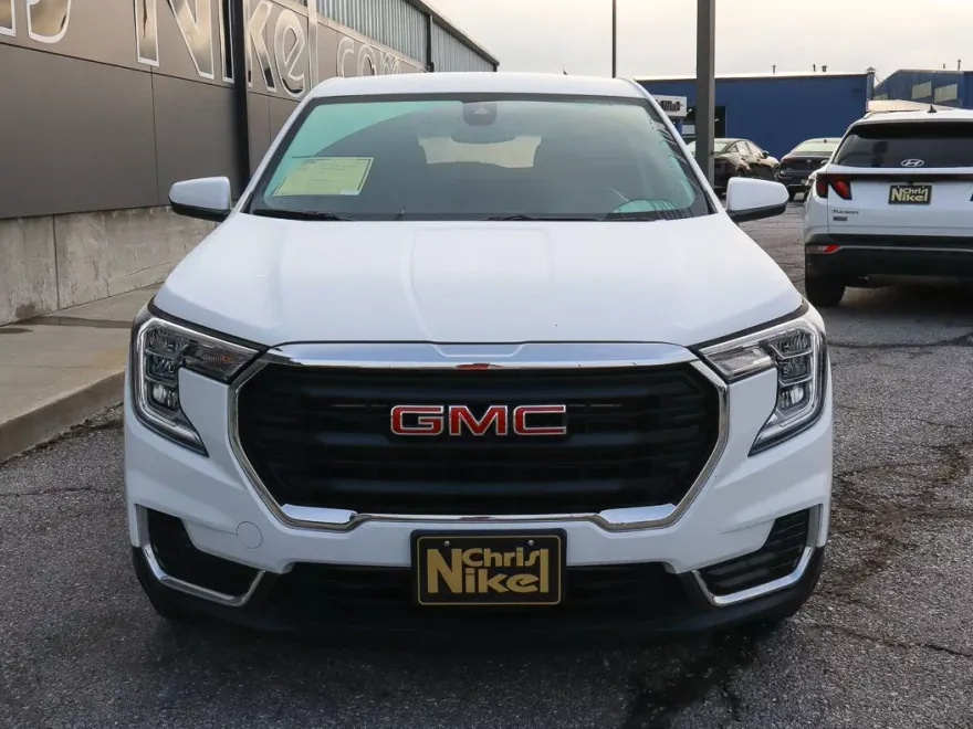 2024 Gmc Terrain SLE photo 1