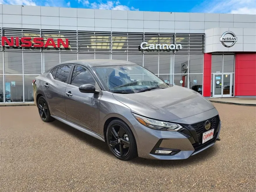 2023 Nissan Sentra SR photo 1
