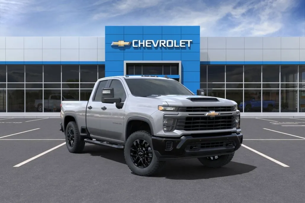 2025 Chevrolet Silverado 2500HD Custom photo 1