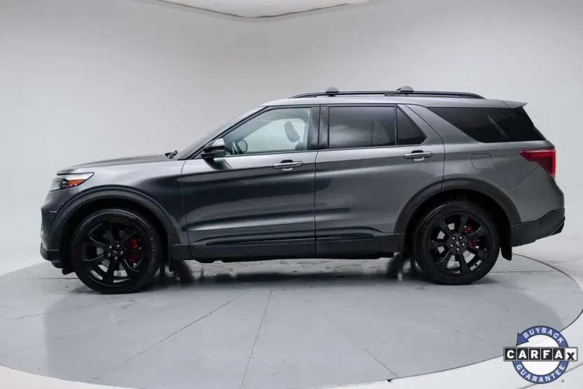 2020 Ford Explorer ST photo 1
