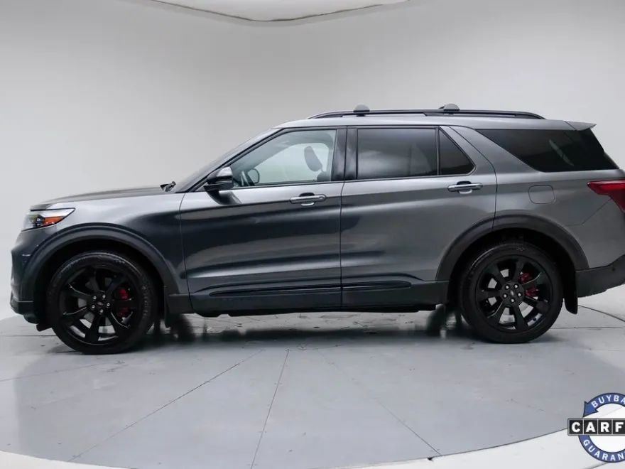 2020 Ford Explorer ST photo 1
