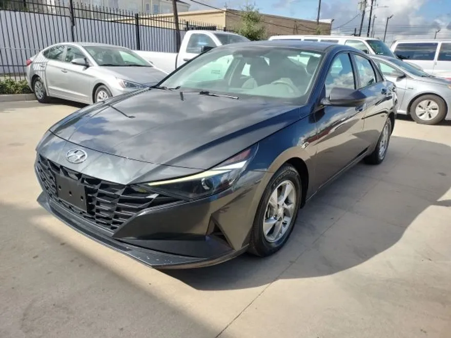 2021 Hyundai Elantra SE photo 1