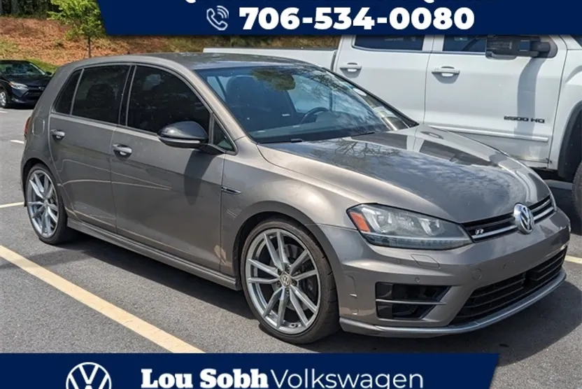 2017 Volkswagen Golf R 4Motion photo 1