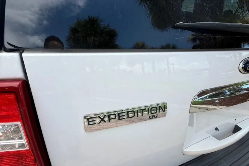 2012 Ford Expedition XLT photo 1