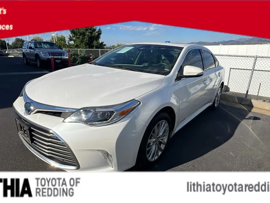 2018 Toyota Avalon Hybrid Limited photo 1