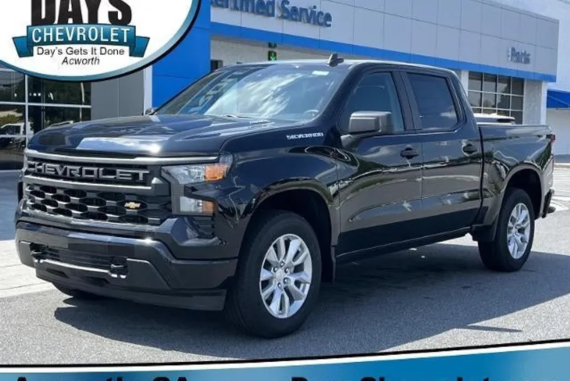 2026 Chevrolet Silverado 1500 Custom photo 1