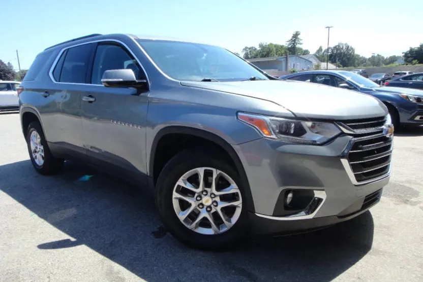 2020 Chevrolet Traverse Leather photo 1