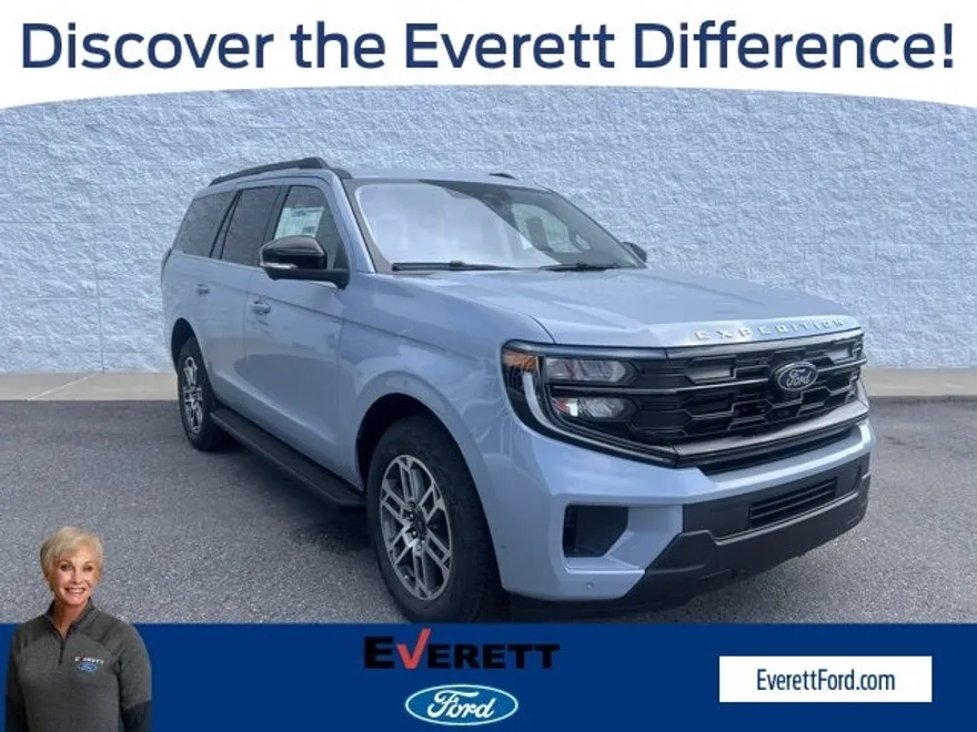 2025 Ford Expedition photo 1