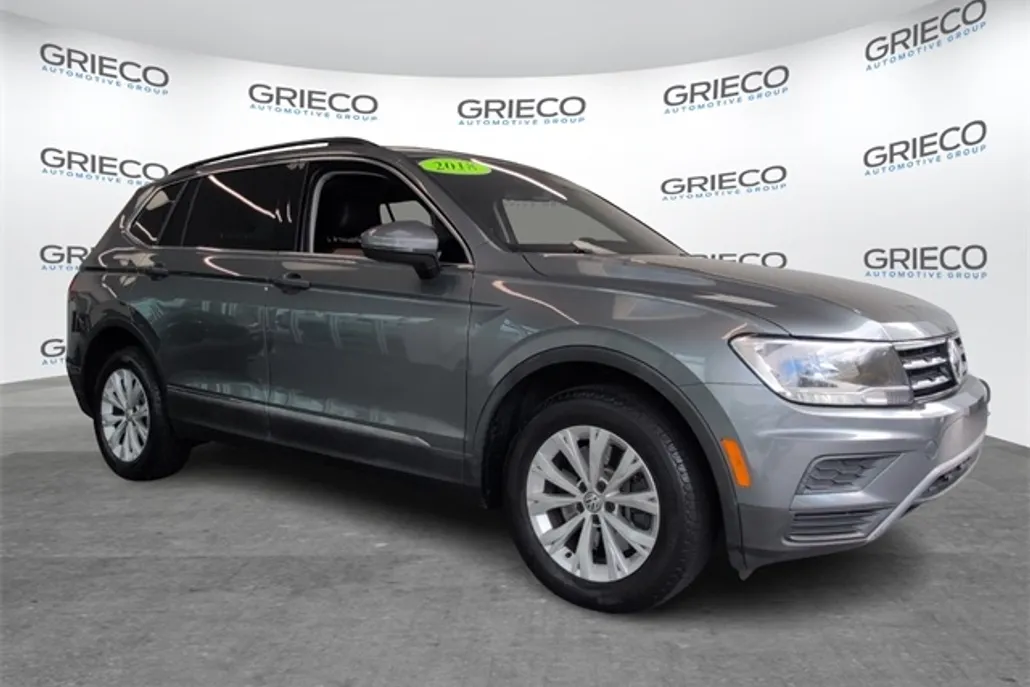 2018 Volkswagen Tiguan SEL photo 1