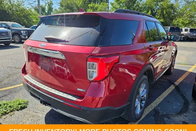 2020 Ford Explorer XLT photo 1