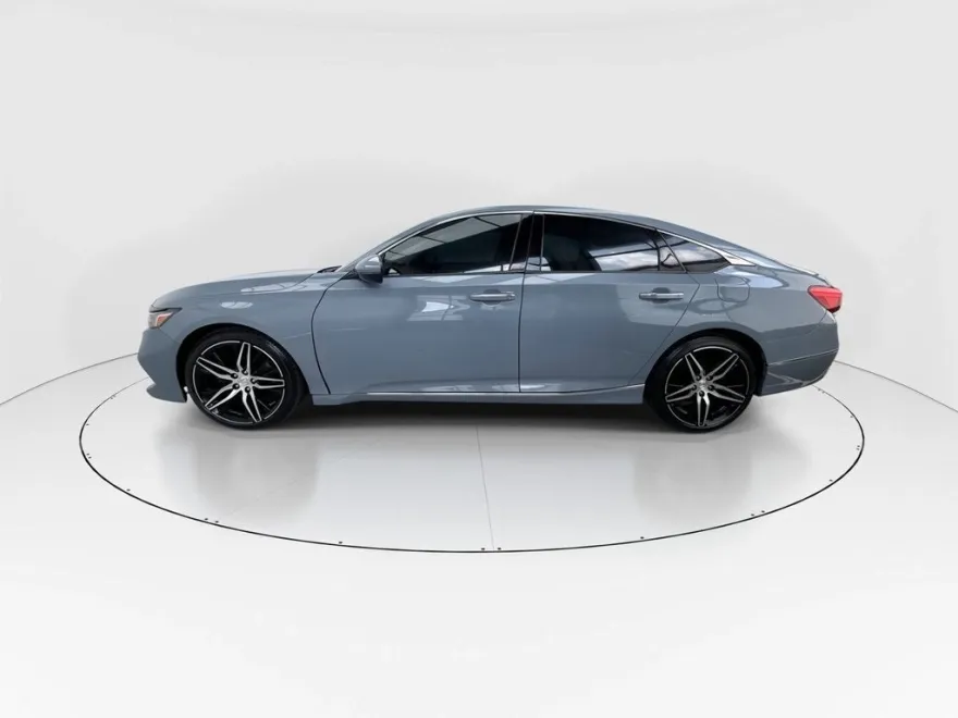 2021 Honda Accord Touring 2.0T photo 1