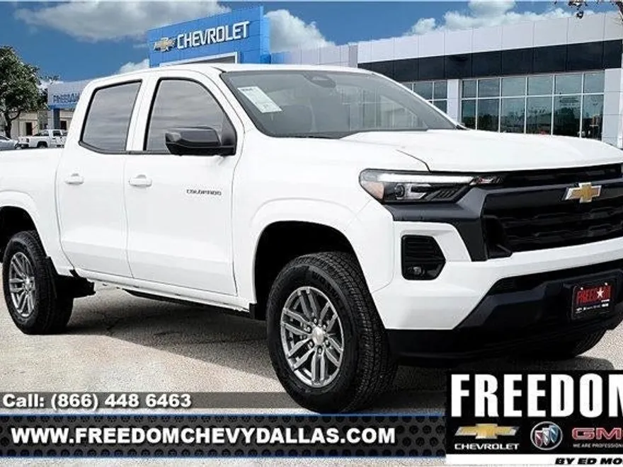 2025 Chevrolet Colorado LT photo 1