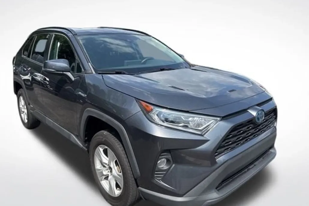 2021 Toyota RAV4 Hybrid XLE photo 1