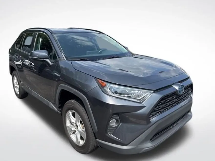 2021 Toyota RAV4 Hybrid XLE photo 1