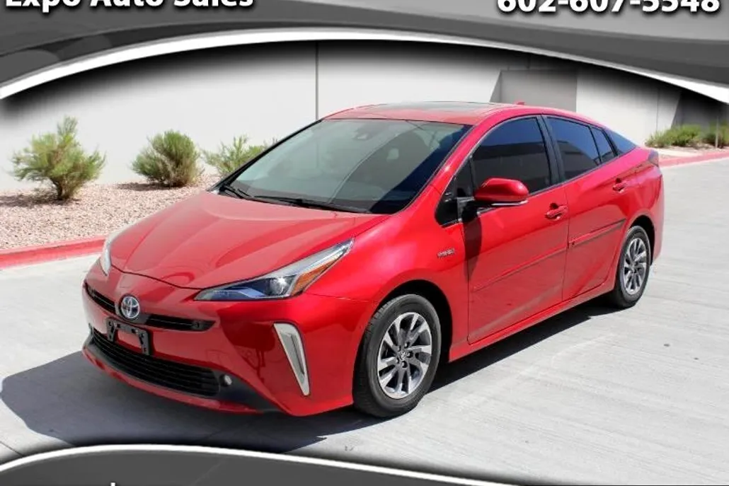 2022 Toyota Prius XLE photo 1