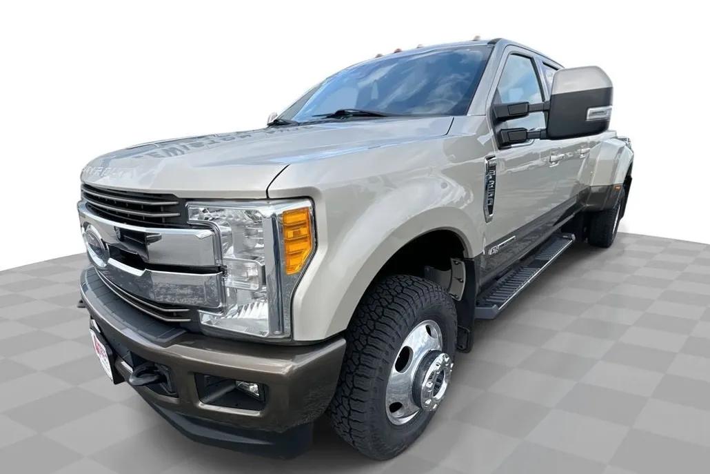 2017 Ford F-350 King Ranch photo 1
