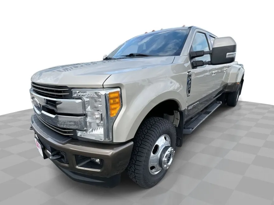 2017 Ford F-350 King Ranch photo 1