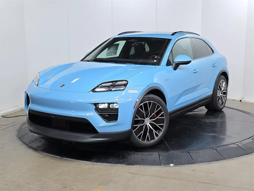2025 Porsche Macan Electric photo 1