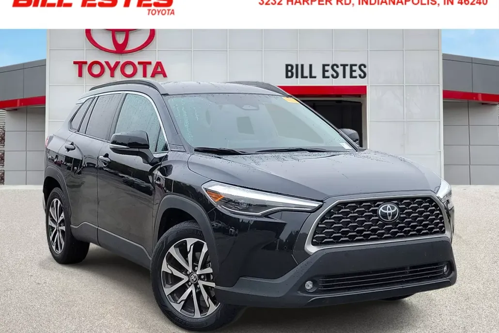 2024 Toyota Corolla Cross XLE photo 1