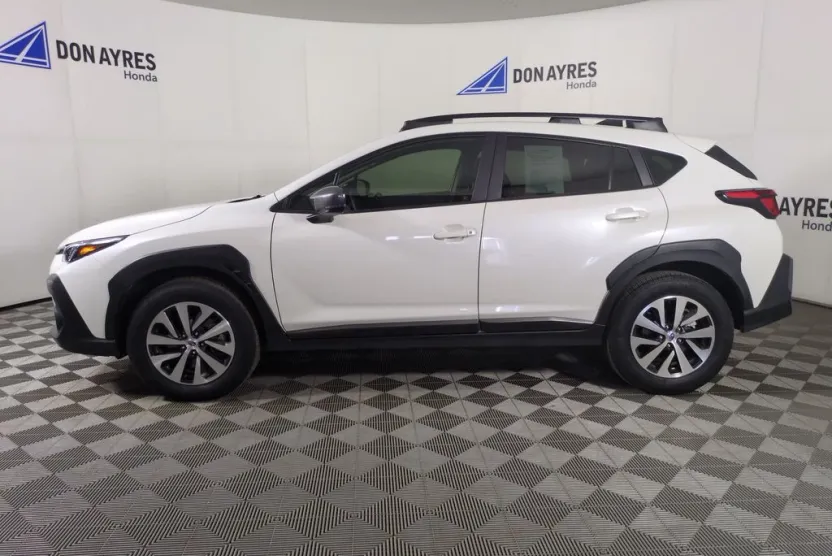 2024 Subaru Crosstrek Limited photo 1