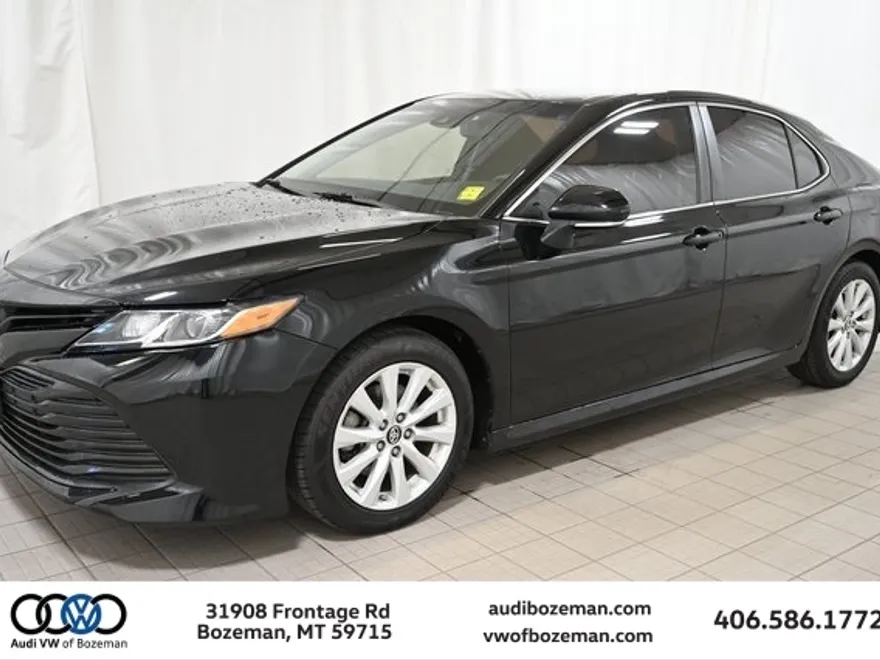 2019 Toyota Camry L photo 1