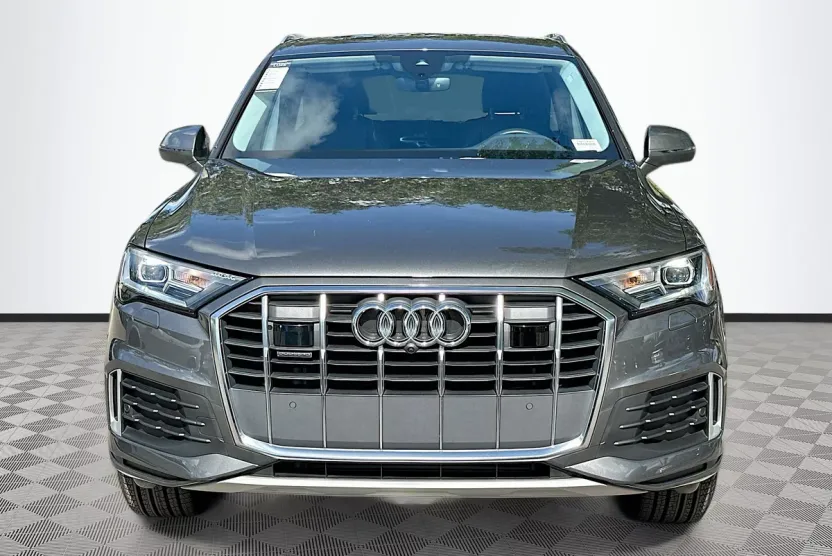 2023 Audi Q7 Premium photo 1
