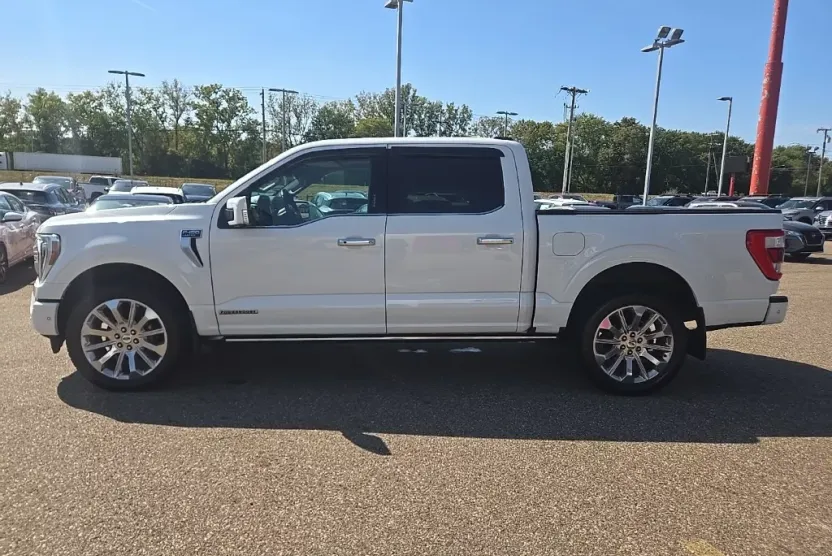2022 Ford F-150 Limited photo 1