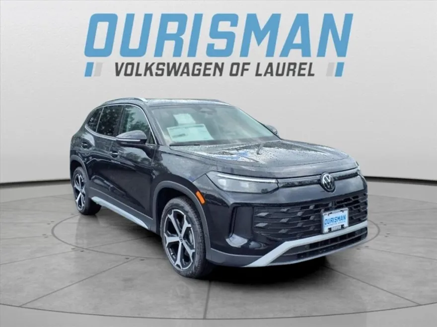 2025 Volkswagen Tiguan SE photo 1