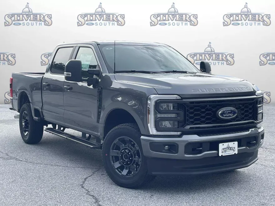 2025 Ford F-250 XL photo 1