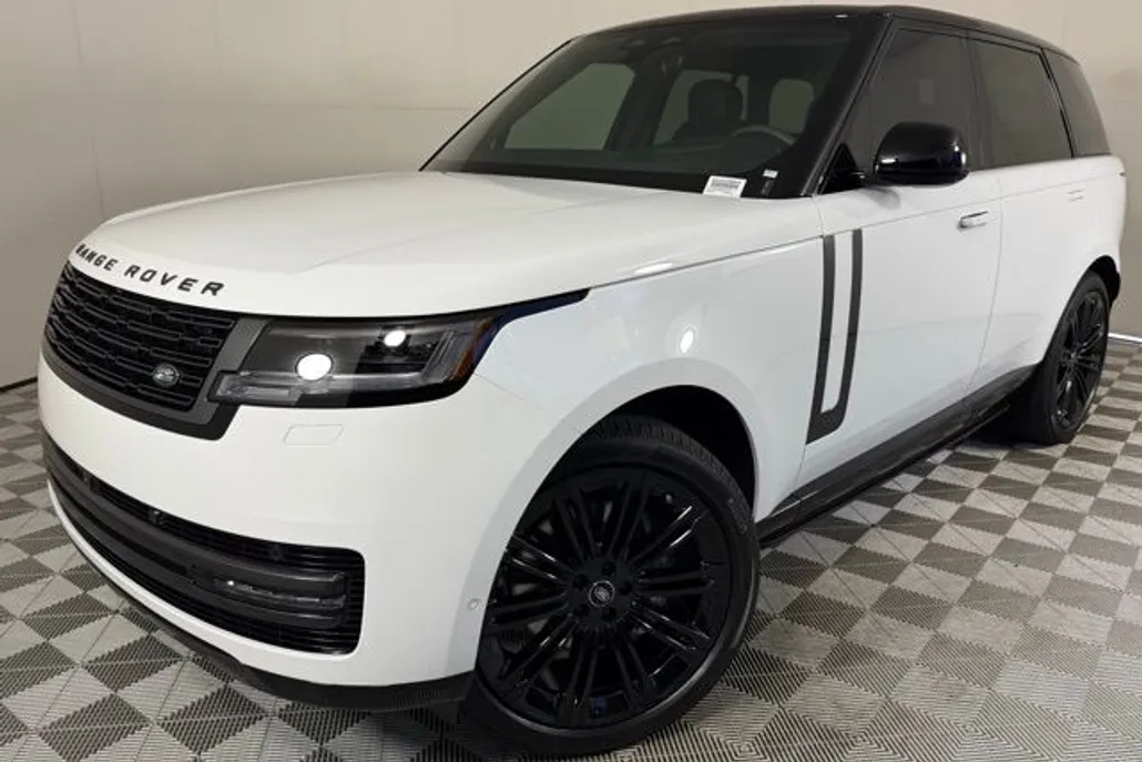 2025 Land Rover Range Rover SE photo 1