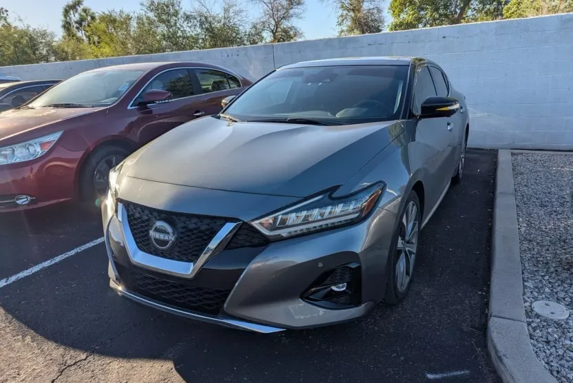 2023 Nissan Maxima Platinum photo 1