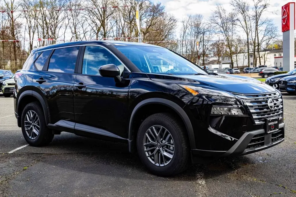 2024 Nissan Rogue S photo 1