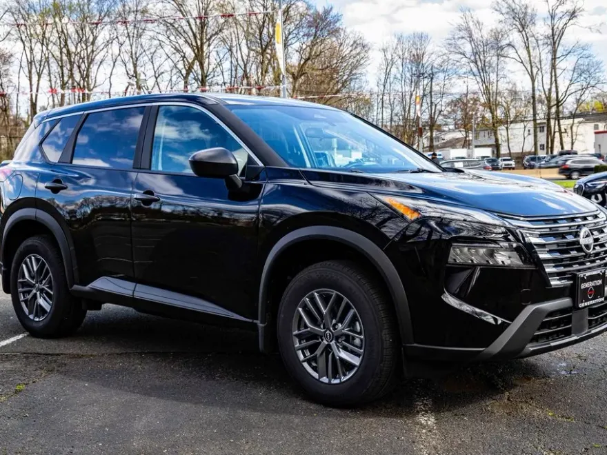 2024 Nissan Rogue S photo 1