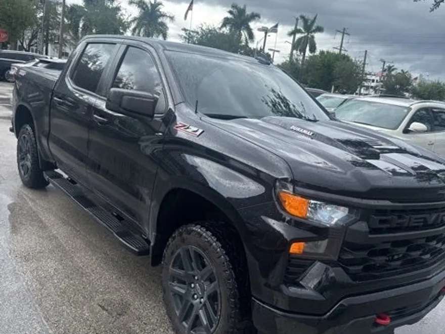 2024 Chevrolet Silverado 1500 Custom Trail Boss photo 1
