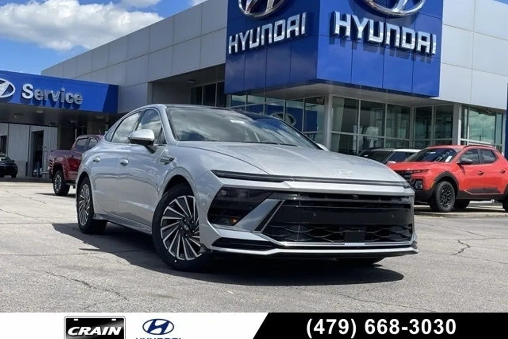 2025 Hyundai Sonata Hybrid Limited photo 1