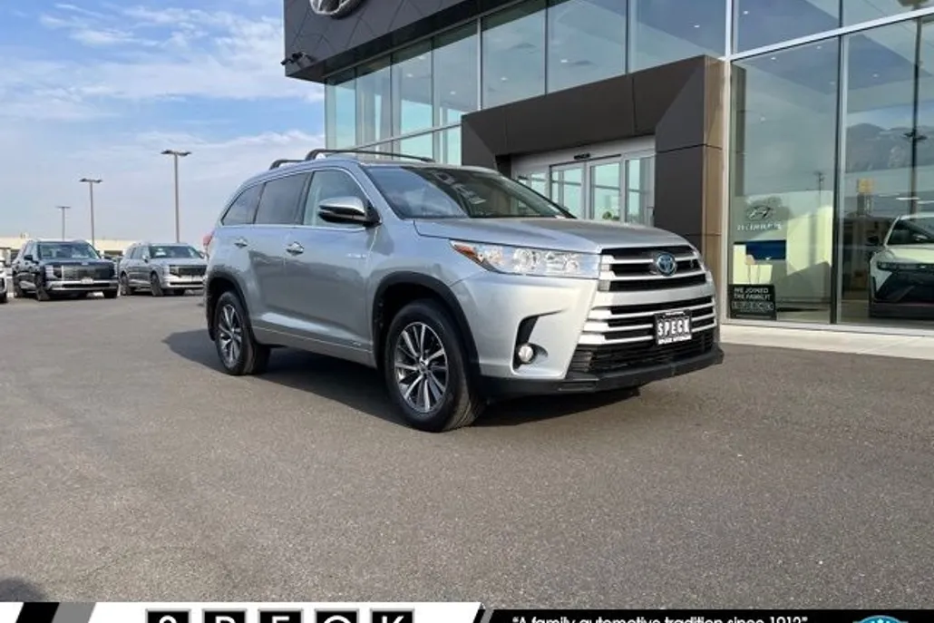 2017 Toyota Highlander Hybrid XLE photo 1
