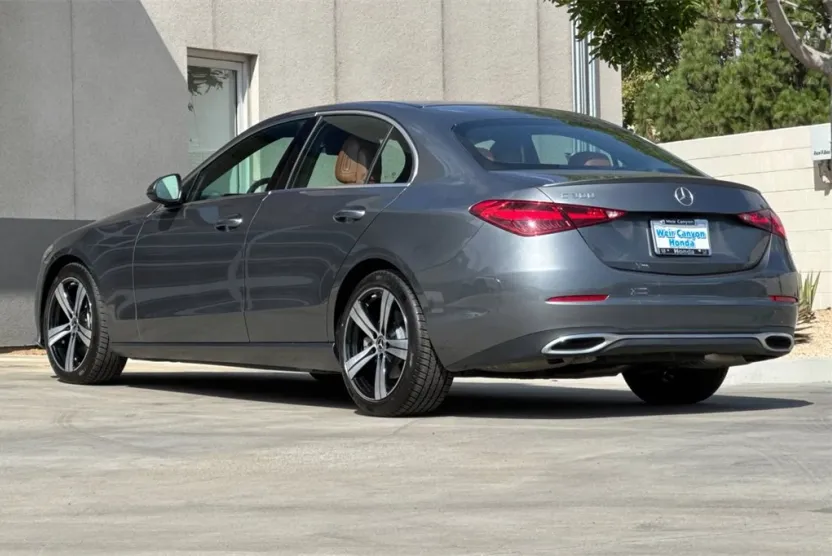 2022 Mercedes Benz C 300 photo 1